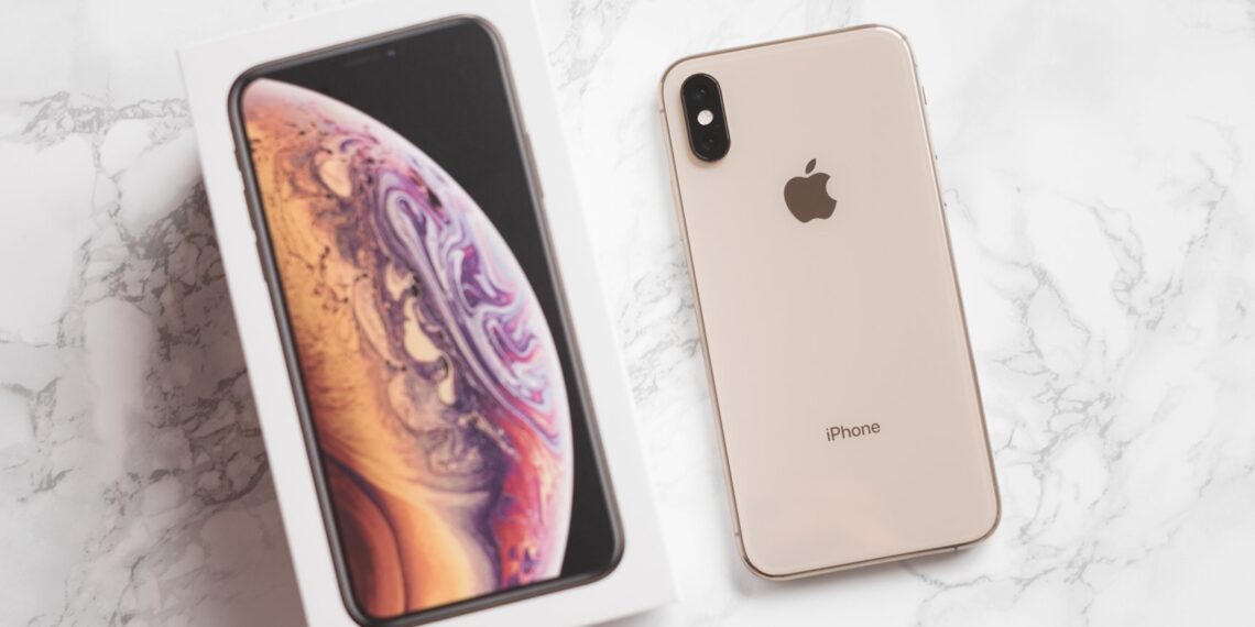 "Apple iPhone XS "