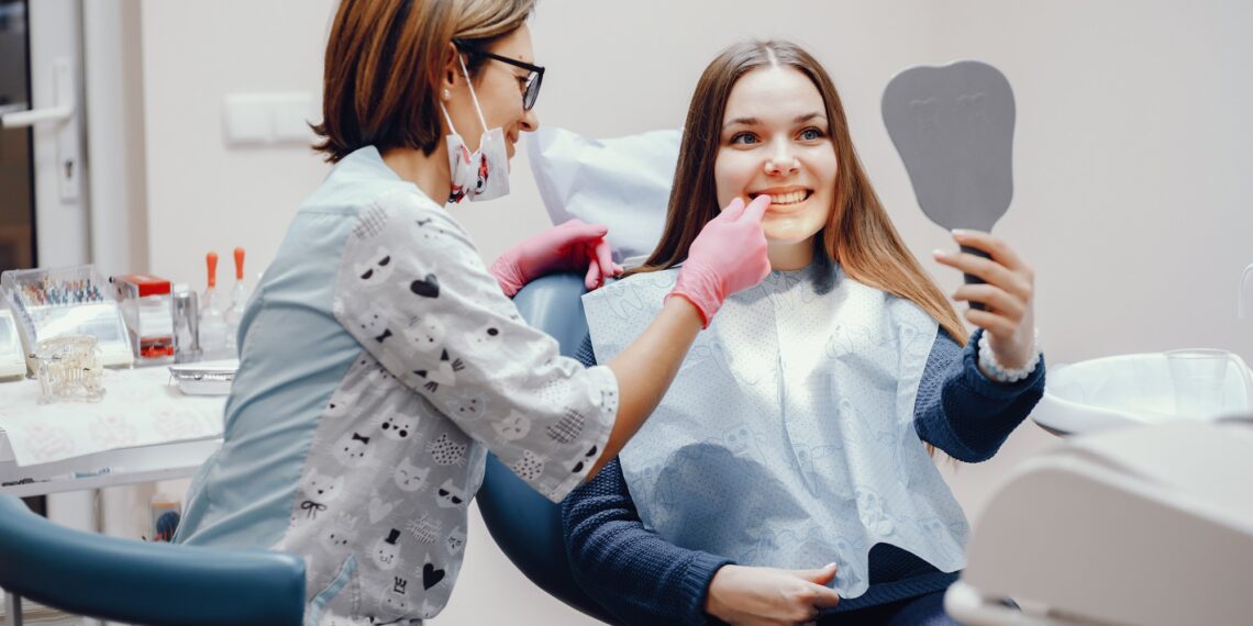 What to Look for When Choosing a Family Dentist